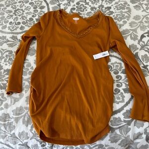 Old Navy Maternity Fitted Top
